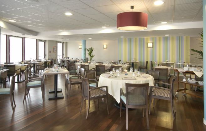 Résidence DOMITYS  Le Jardin Fleuri  : Résidence Services Seniors DOMITYS Le Jardin Fleuri - Restaurant